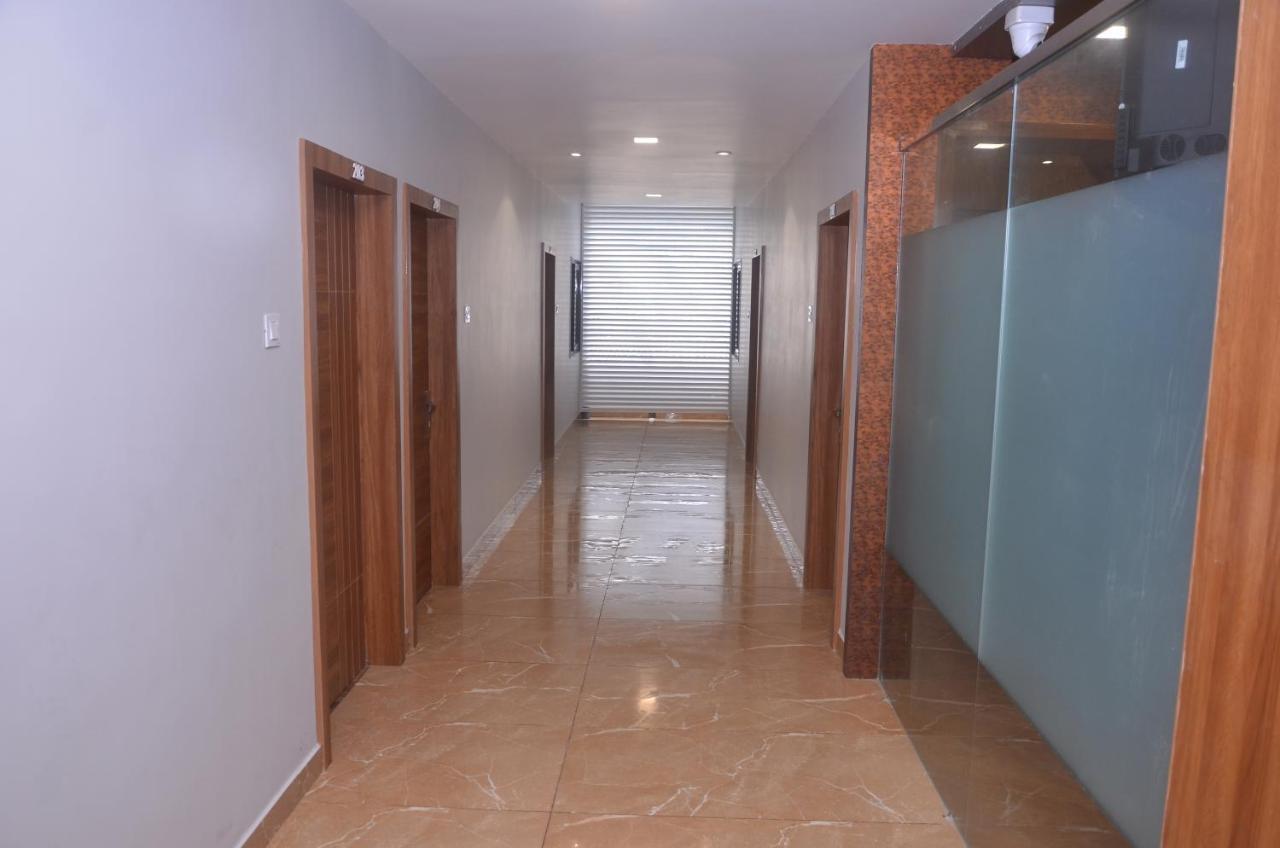 Hotel Radhe Inn Una  Экстерьер фото